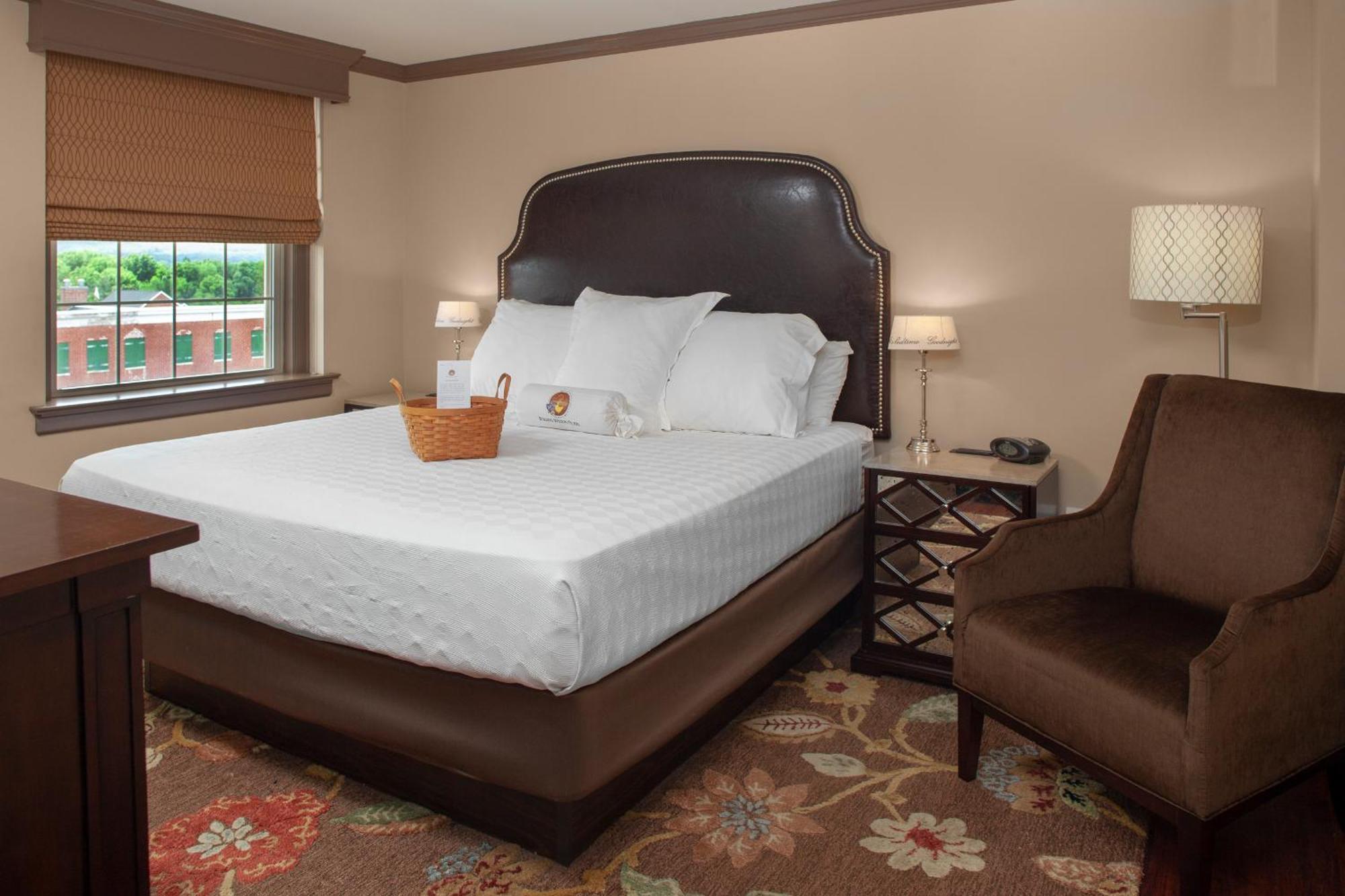 The Bolling Wilson Hotel Уитвил Екстериор снимка